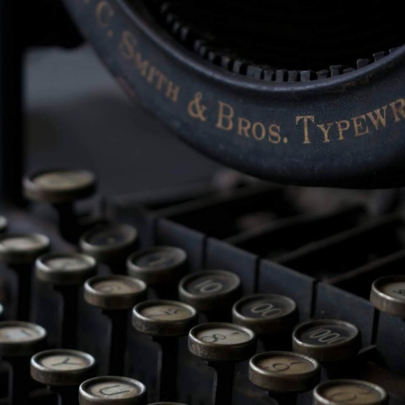 Meet your Posher, Hannah - Picture 1 of 1